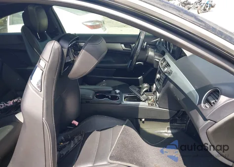 2013 Mercedes-Benz C 250 from USA, damaged, VIN WDDGJ4HB4DF960262